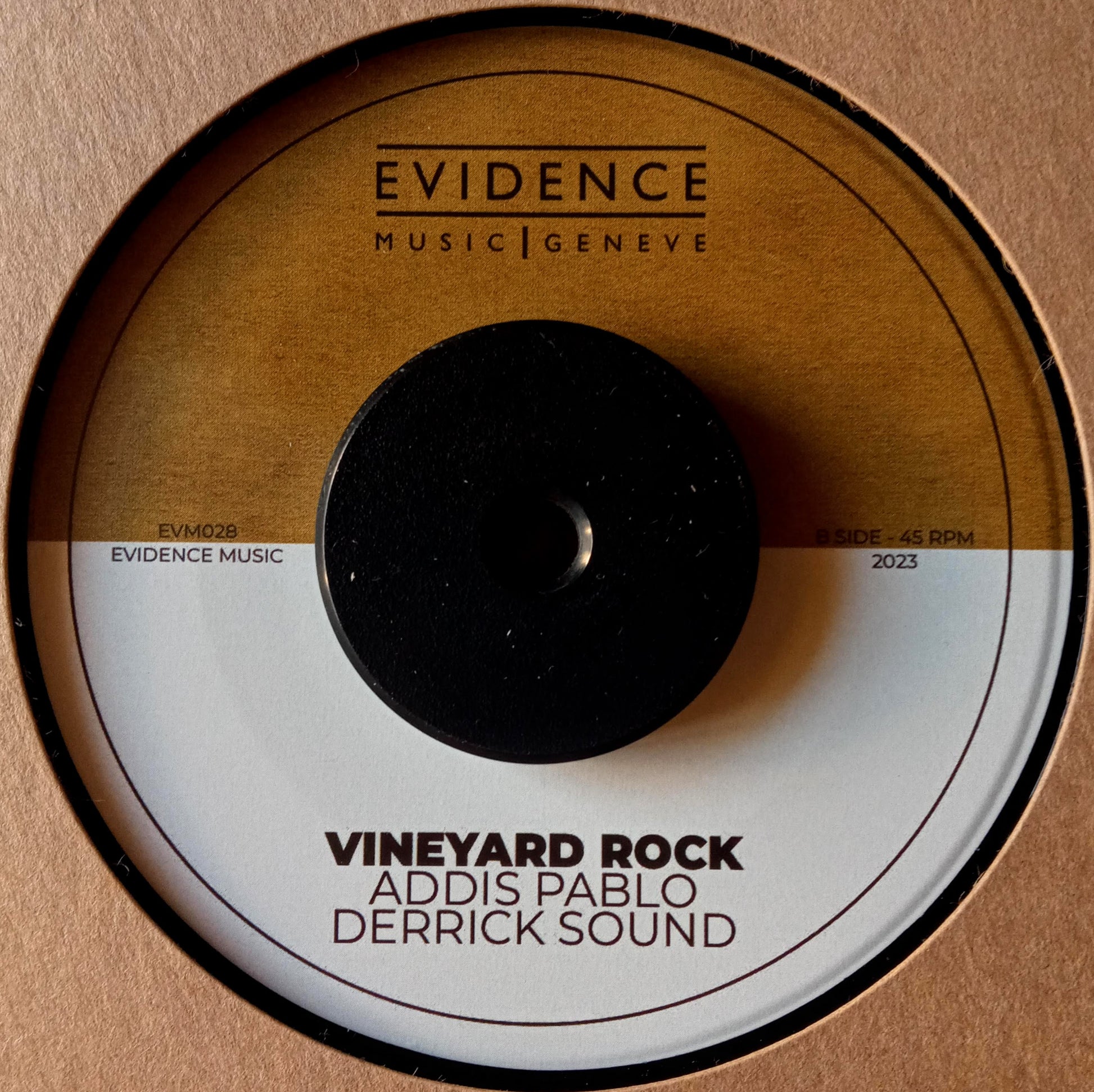 Addis Pablo, Derrick Sound – Bright Star b