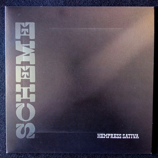 Hempress Sativa – Scheme