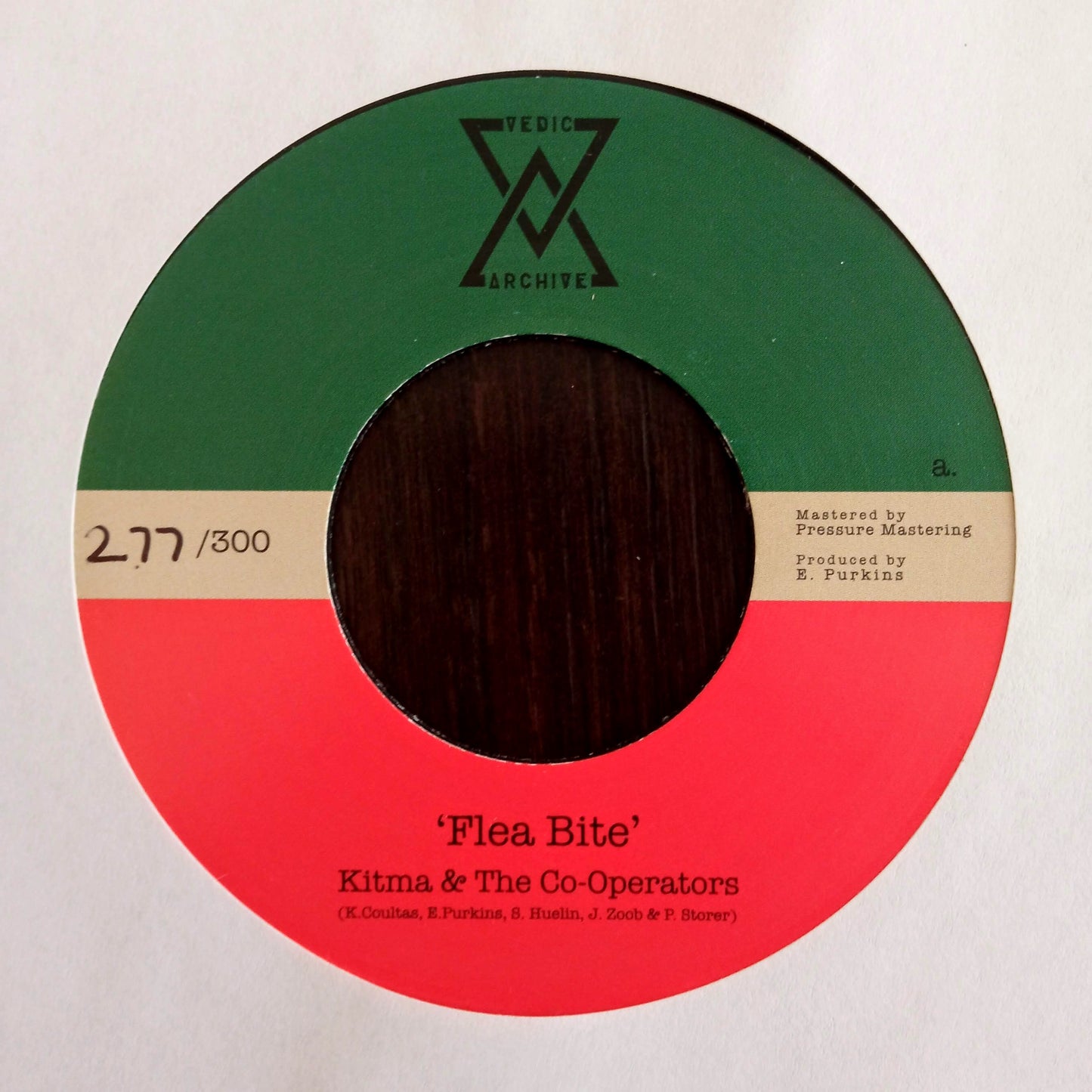 Kitma And The Co-operators - Flea Bite / 7" Vinilo