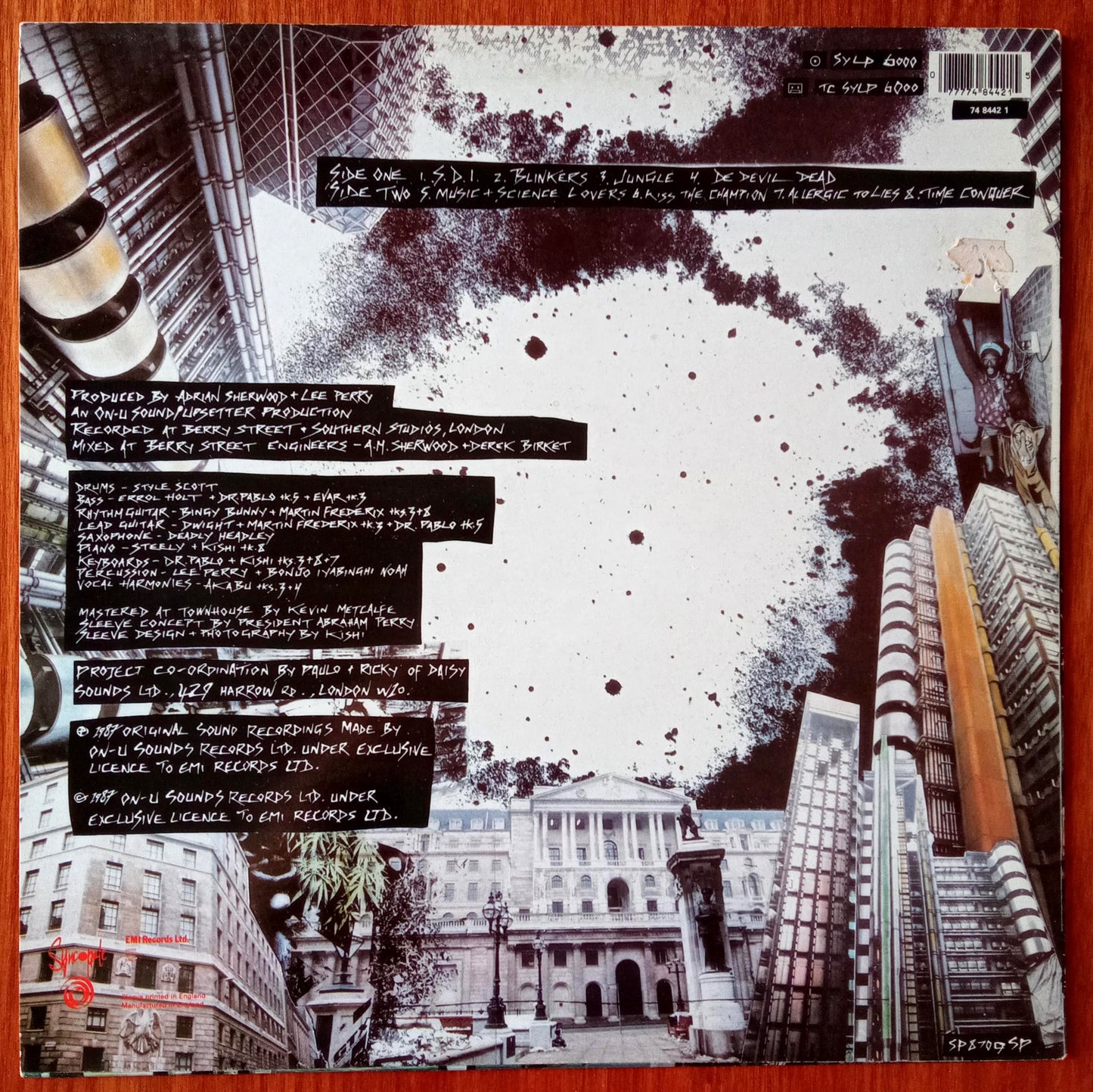 Lee Scratch Perry + Dub Syndicate – Time Boom X De Devil Dead b
