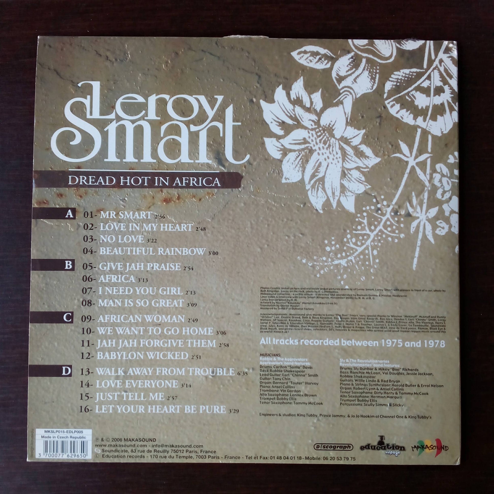Leroy Smart - Dread Hot In Africa b