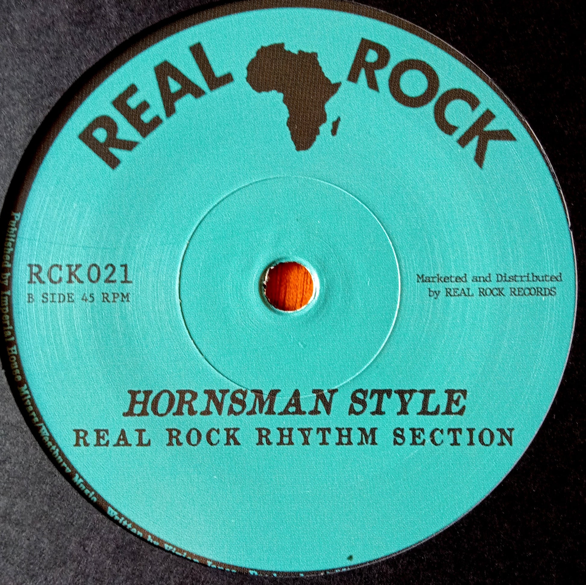 Vivian Jones - Cyaan Come A Roots b