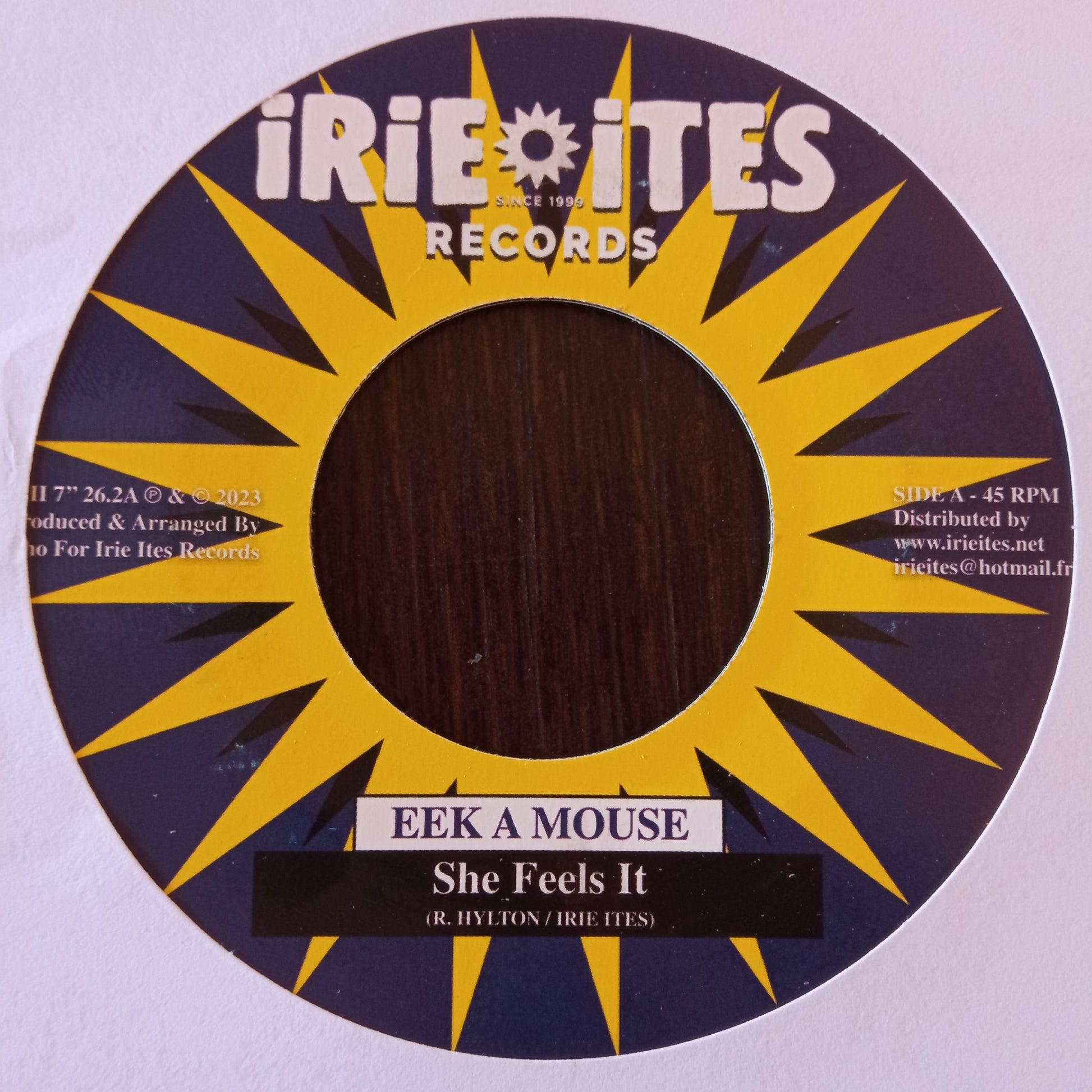 Eek A Mouse / Joe Yorke – She Feels It 