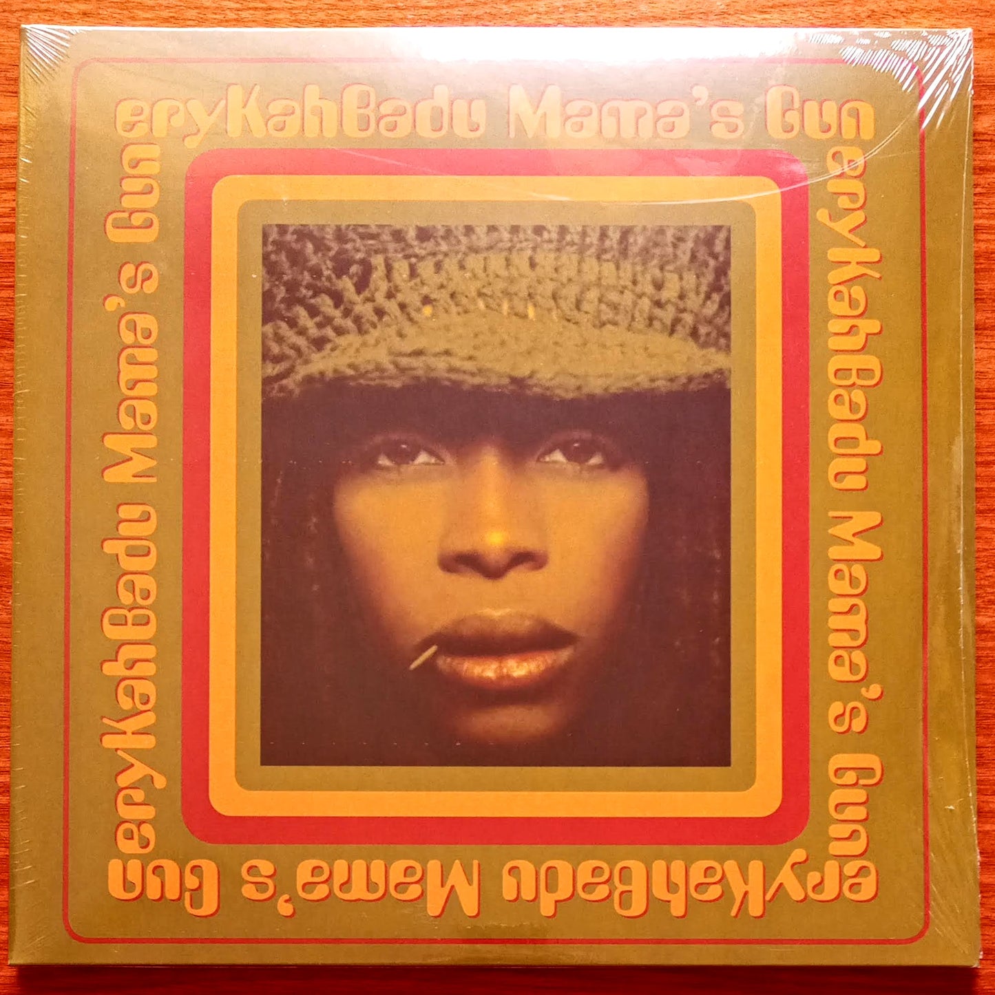 Erykah Badu – Mama's Gun 