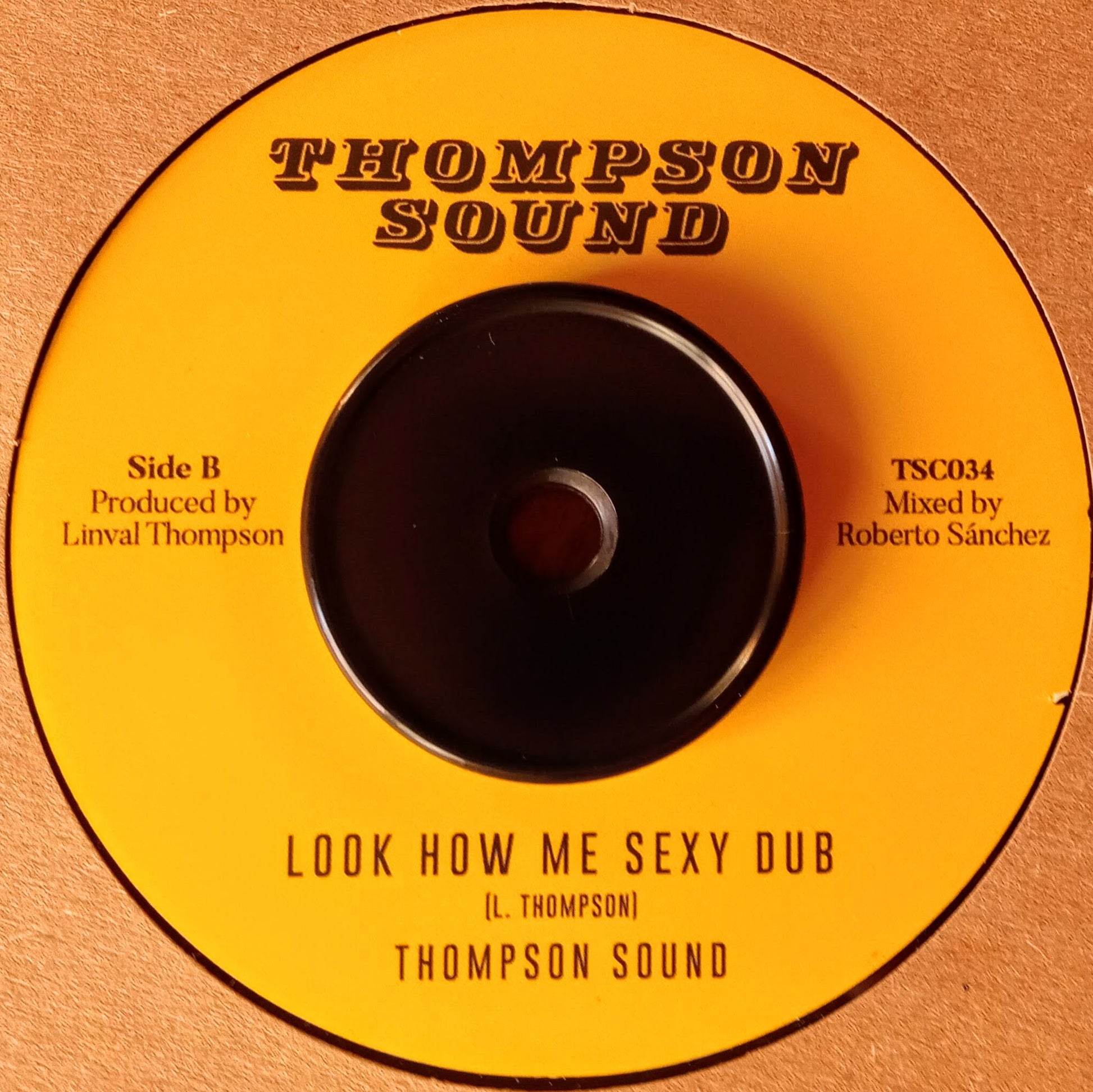 Linval Thompson – Look How Me Sexy b