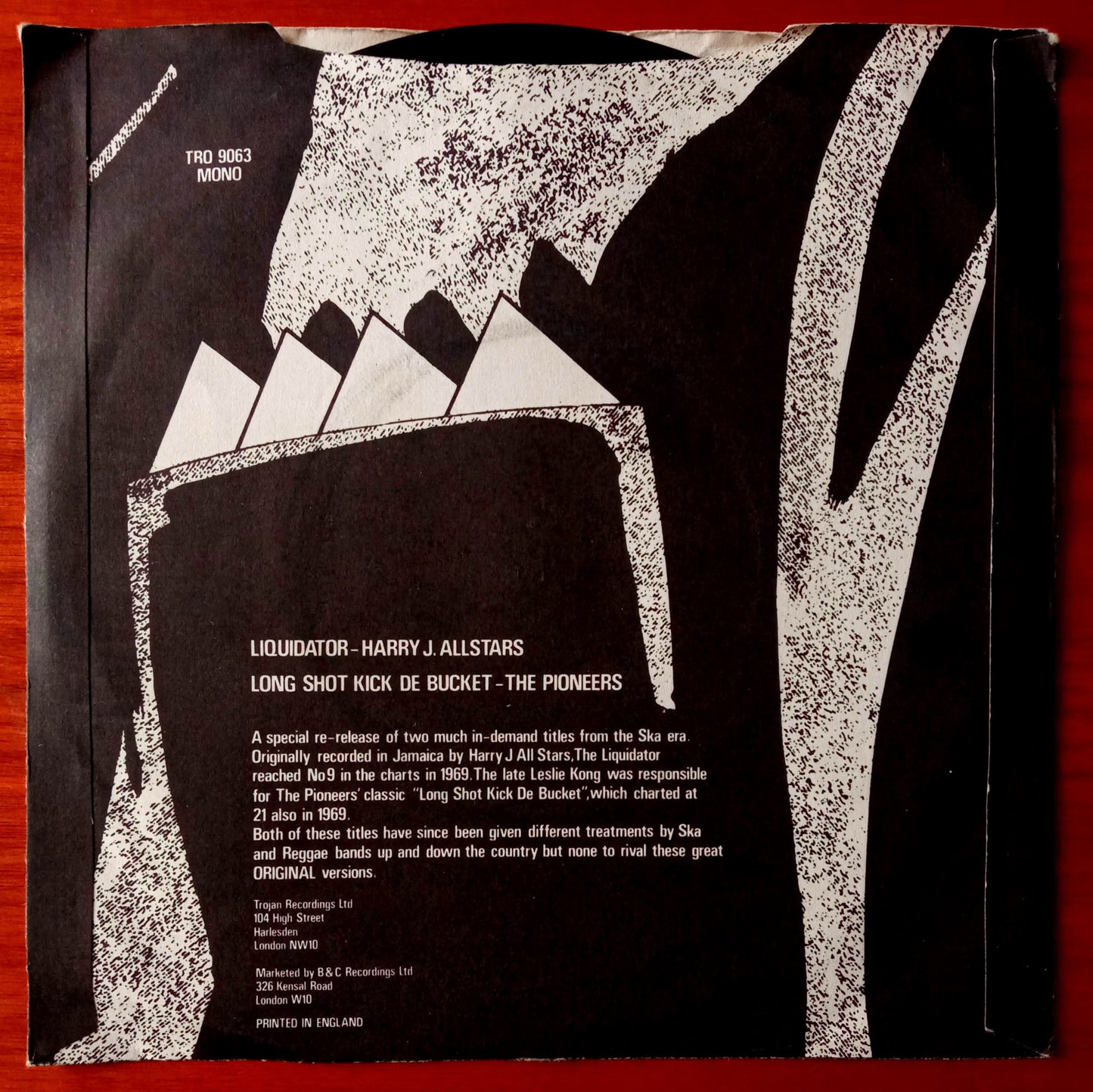  Liquidator / Long Shot Kick De Bucket b