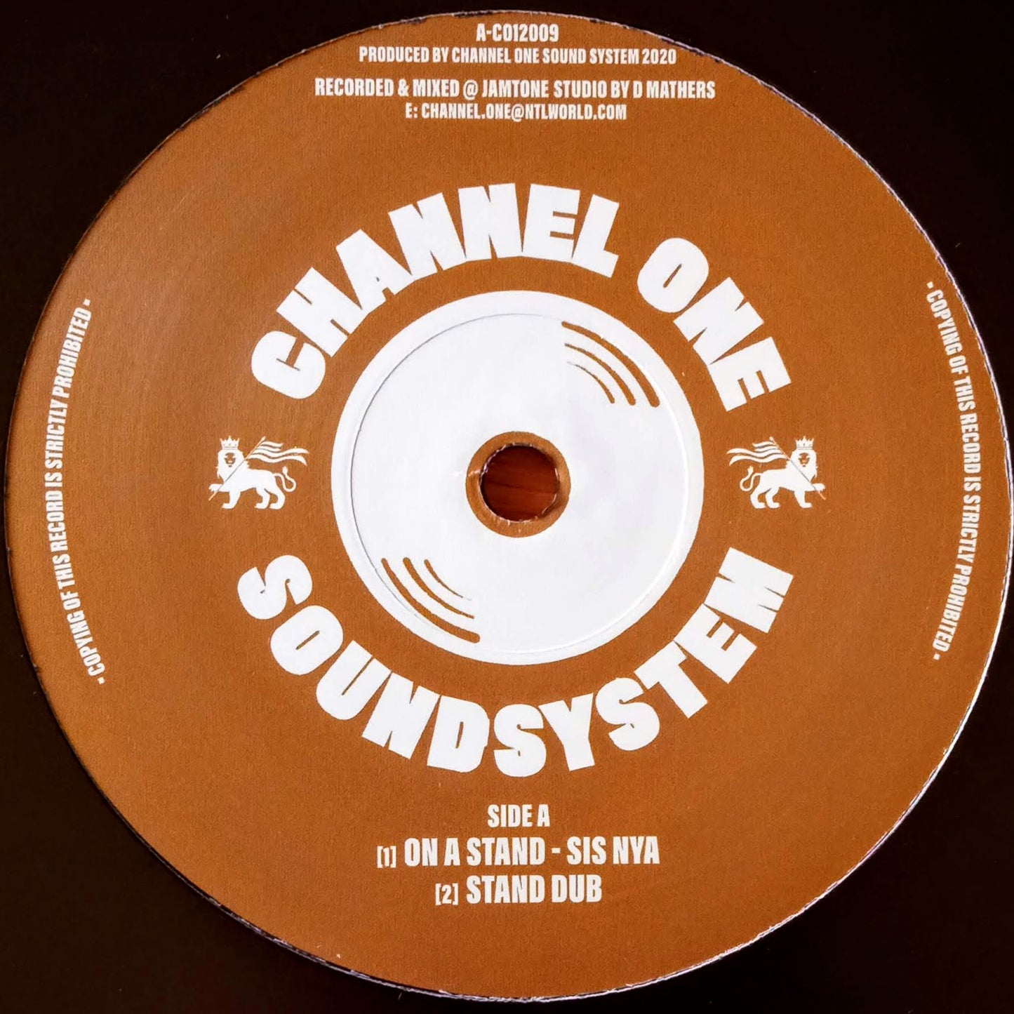 Sis Nya – On A Stand 